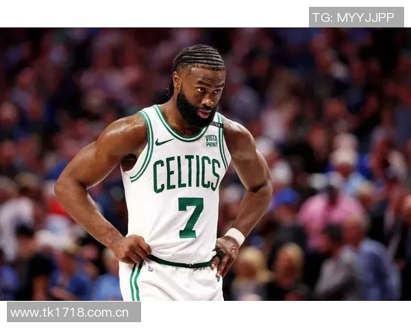 巴克利分享个人经历建议杰伦布朗面对秃头果断剃光保持自信 巴克利分享个人经历建议杰伦布朗面对秃头果断剃光保持自信