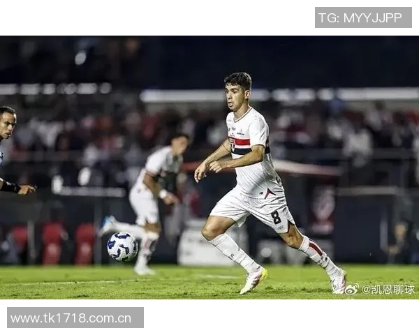 前海港外援奥斯卡晒训练照后因病决定退役引发关注