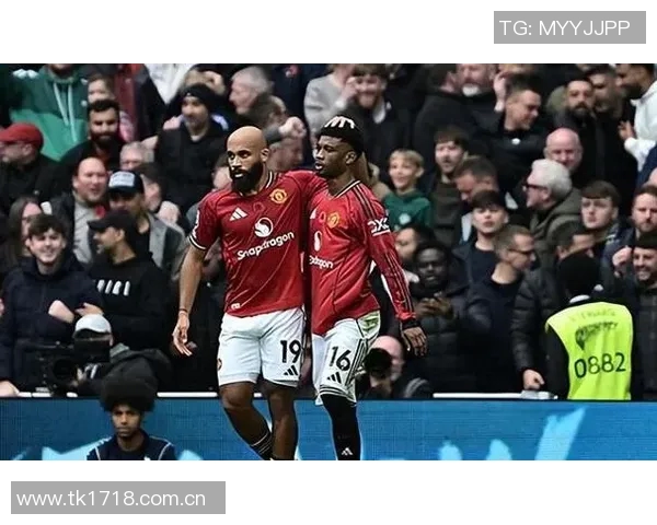 姆伯莫荣膺曼联对热刺比赛最佳球员引发球迷热议 姆伯莫荣膺曼联对热刺比赛最佳球员引发球迷热议